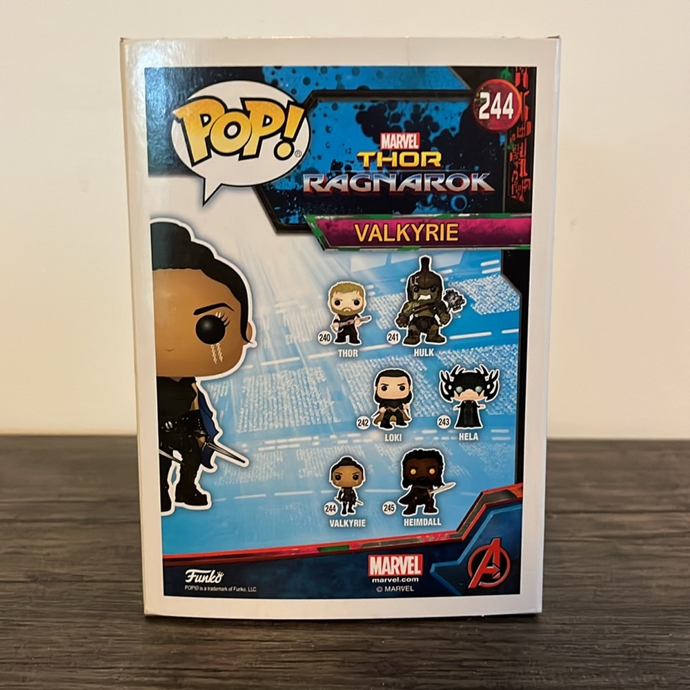 Marvel Thor Ragnarok Valkyrie Funko - Picture 3 of 4